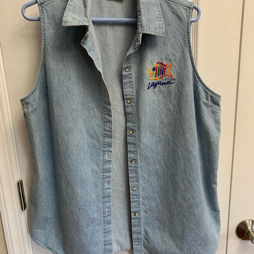 “Laguna” Denim sleeveless Denim Shirt. XL